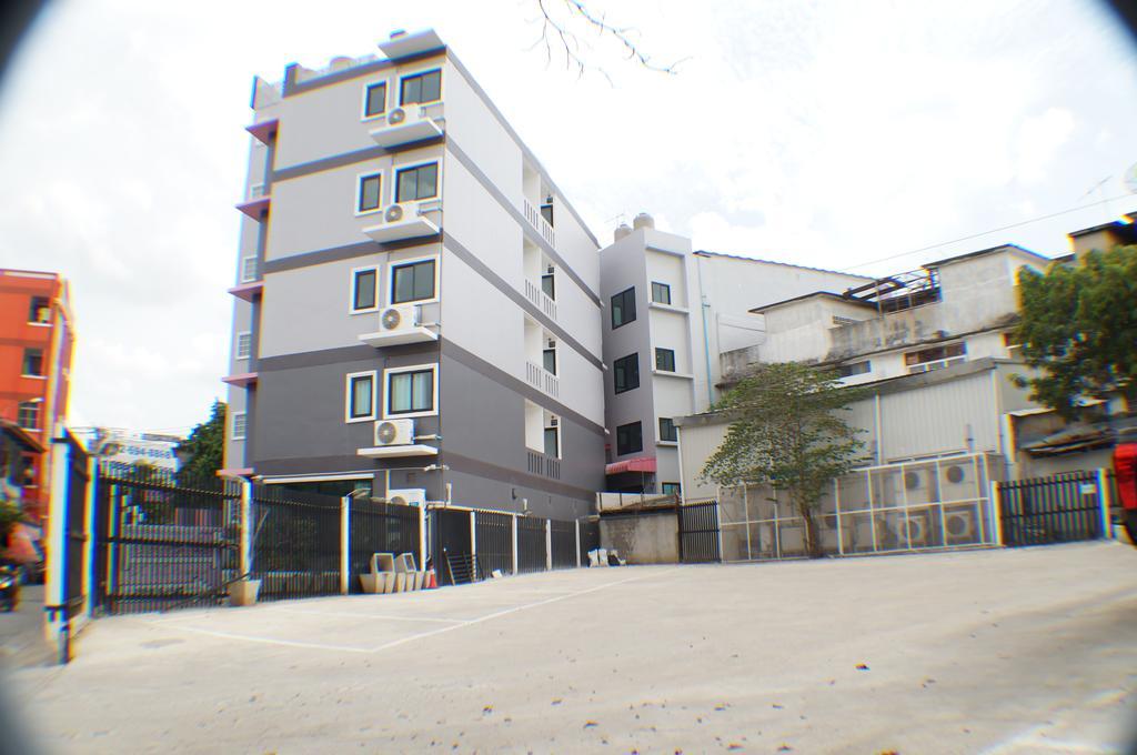 Ma Non Nont Hotel & Apartment Nonthaburi Eksteriør billede