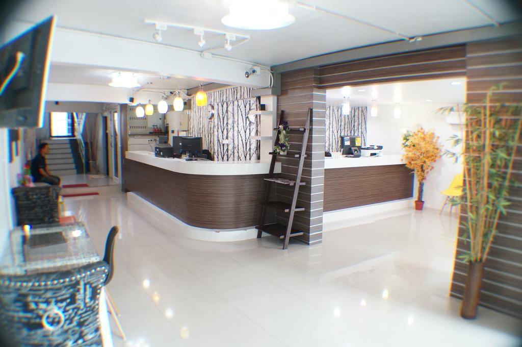 Ma Non Nont Hotel & Apartment Nonthaburi Eksteriør billede