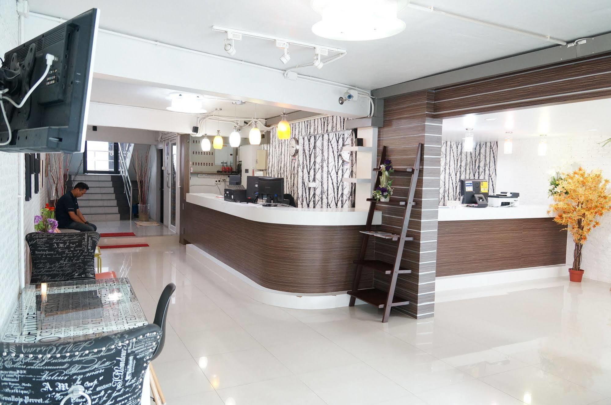 Ma Non Nont Hotel & Apartment Nonthaburi Eksteriør billede